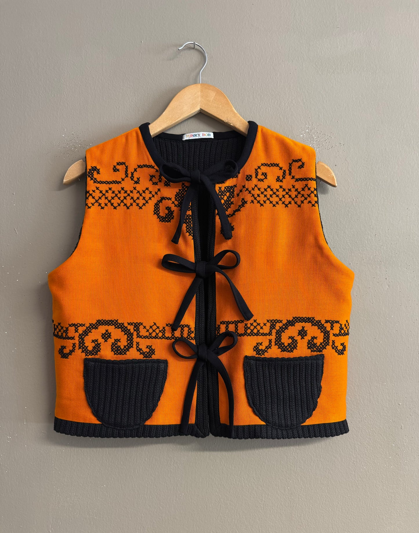 Orange embroidery vest fully lined