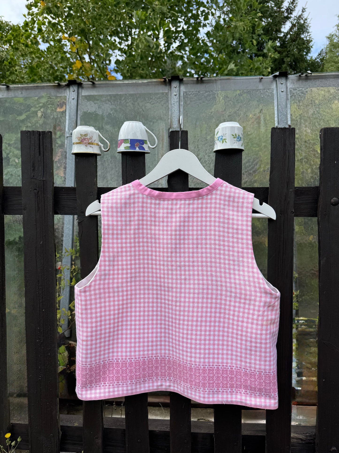Reversible vest