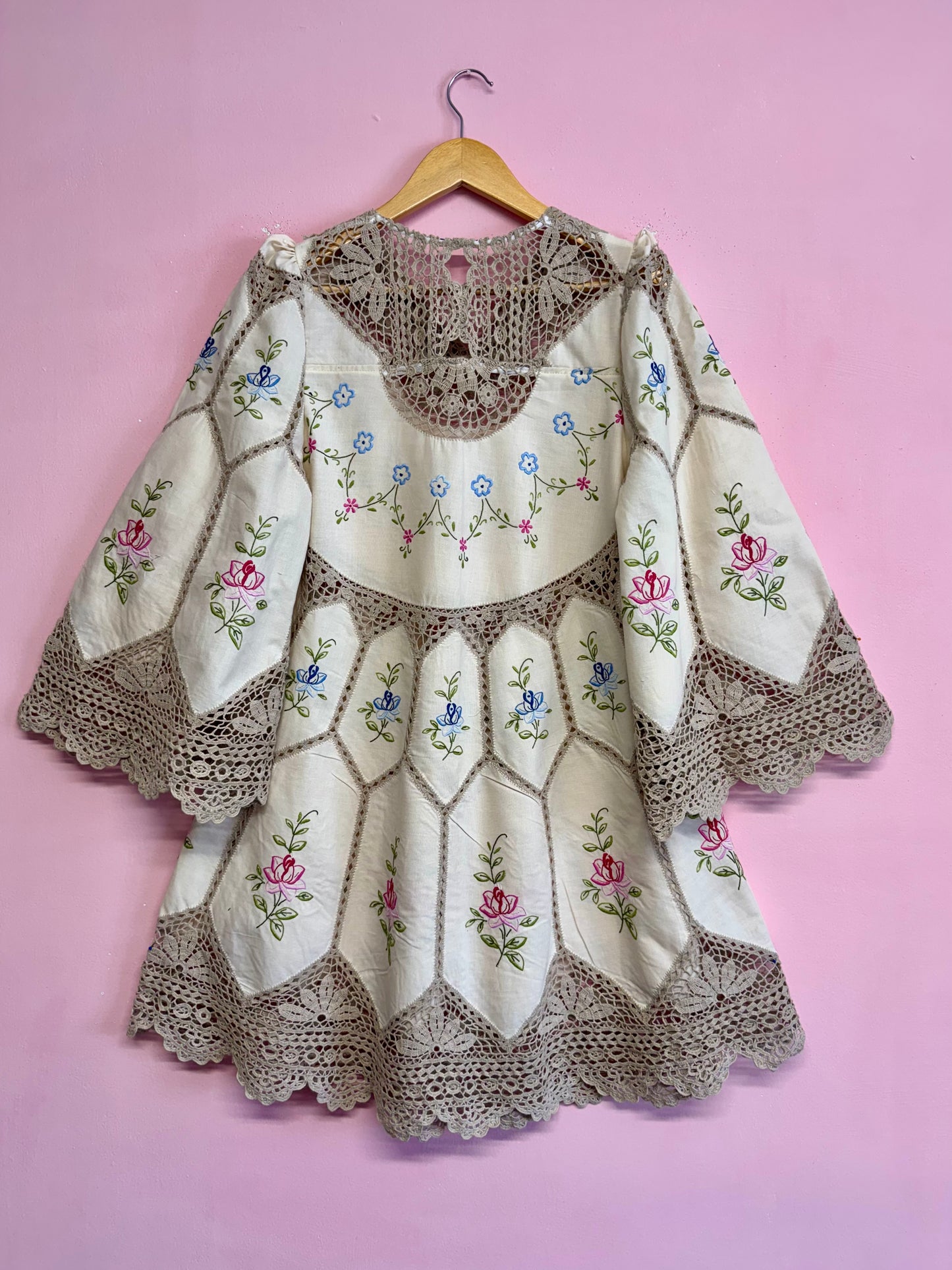 Cream embroidery dress