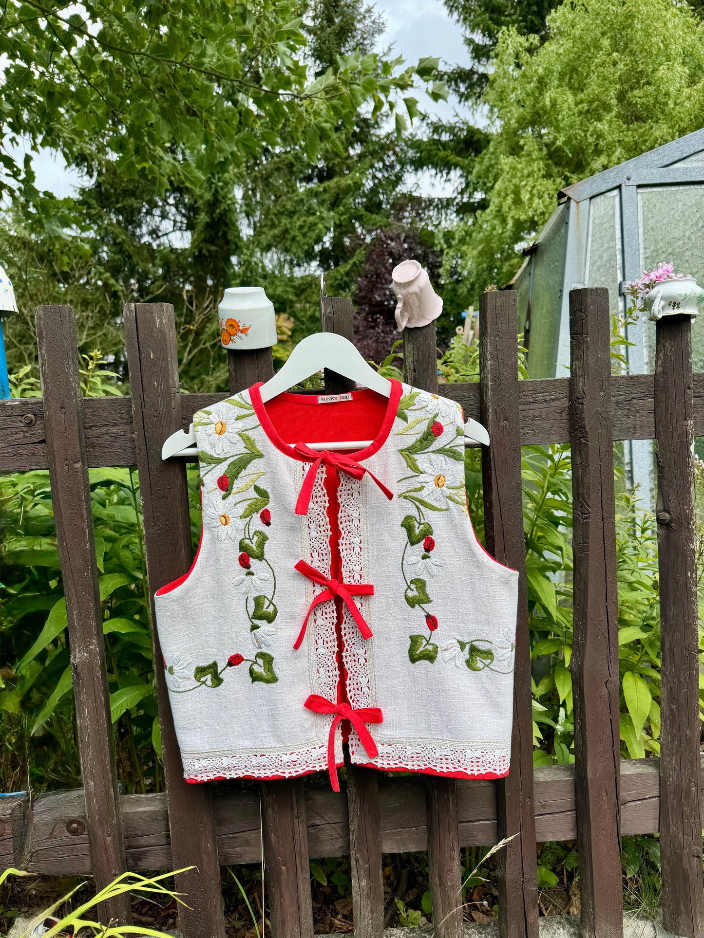 Reversible vest