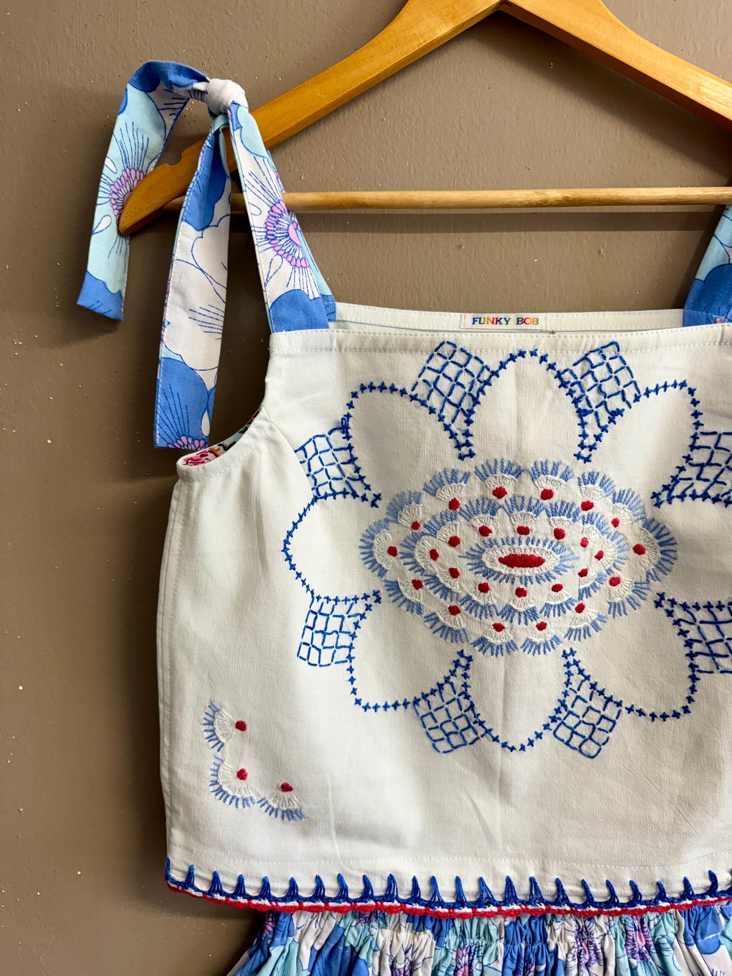 Blue twinset with embroidery