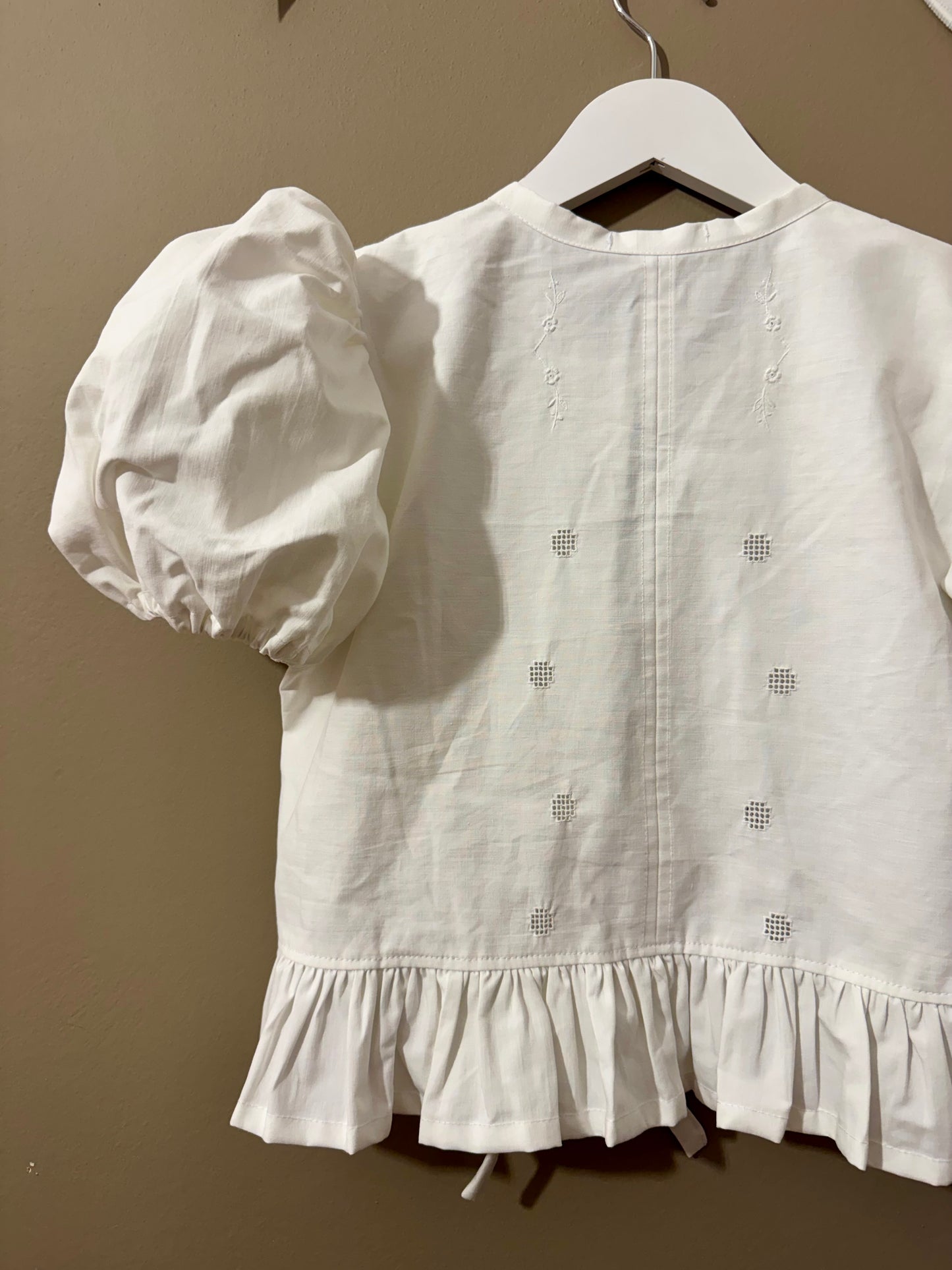 Blouse with embroidery