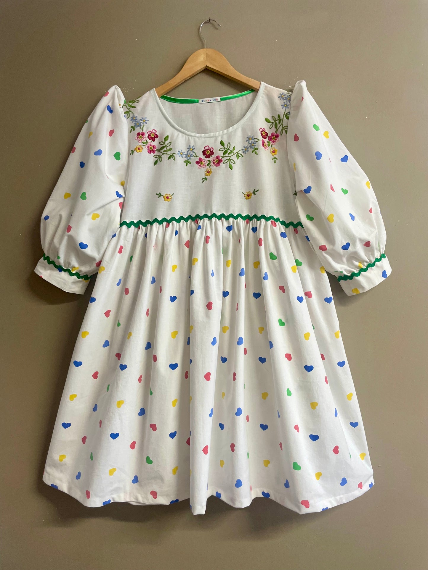 Dress with flover embroidery and hearts