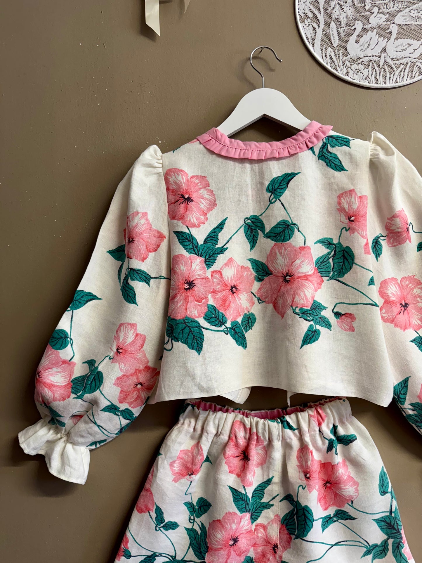 Linen twinset