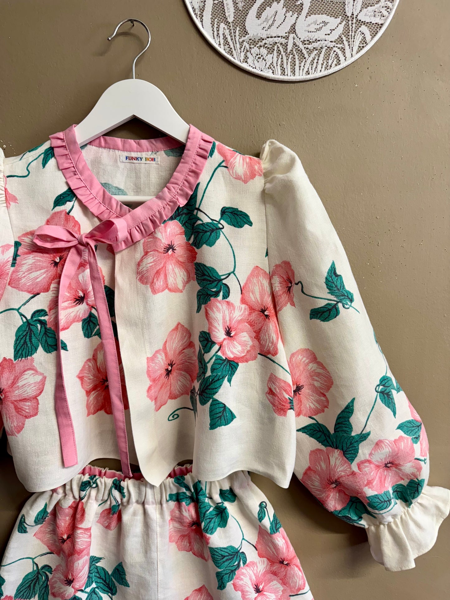 Linen twinset