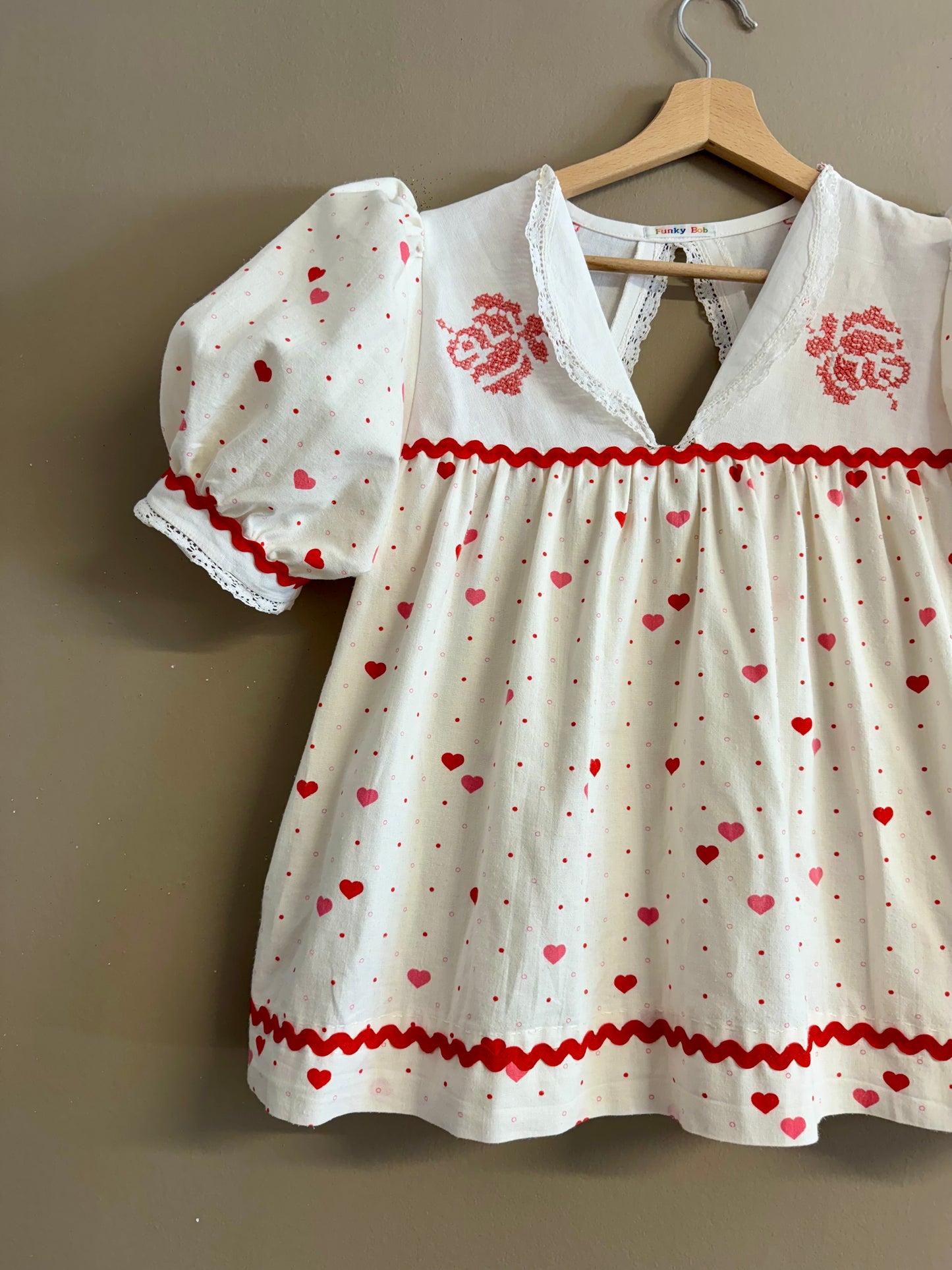Blouse with hearts