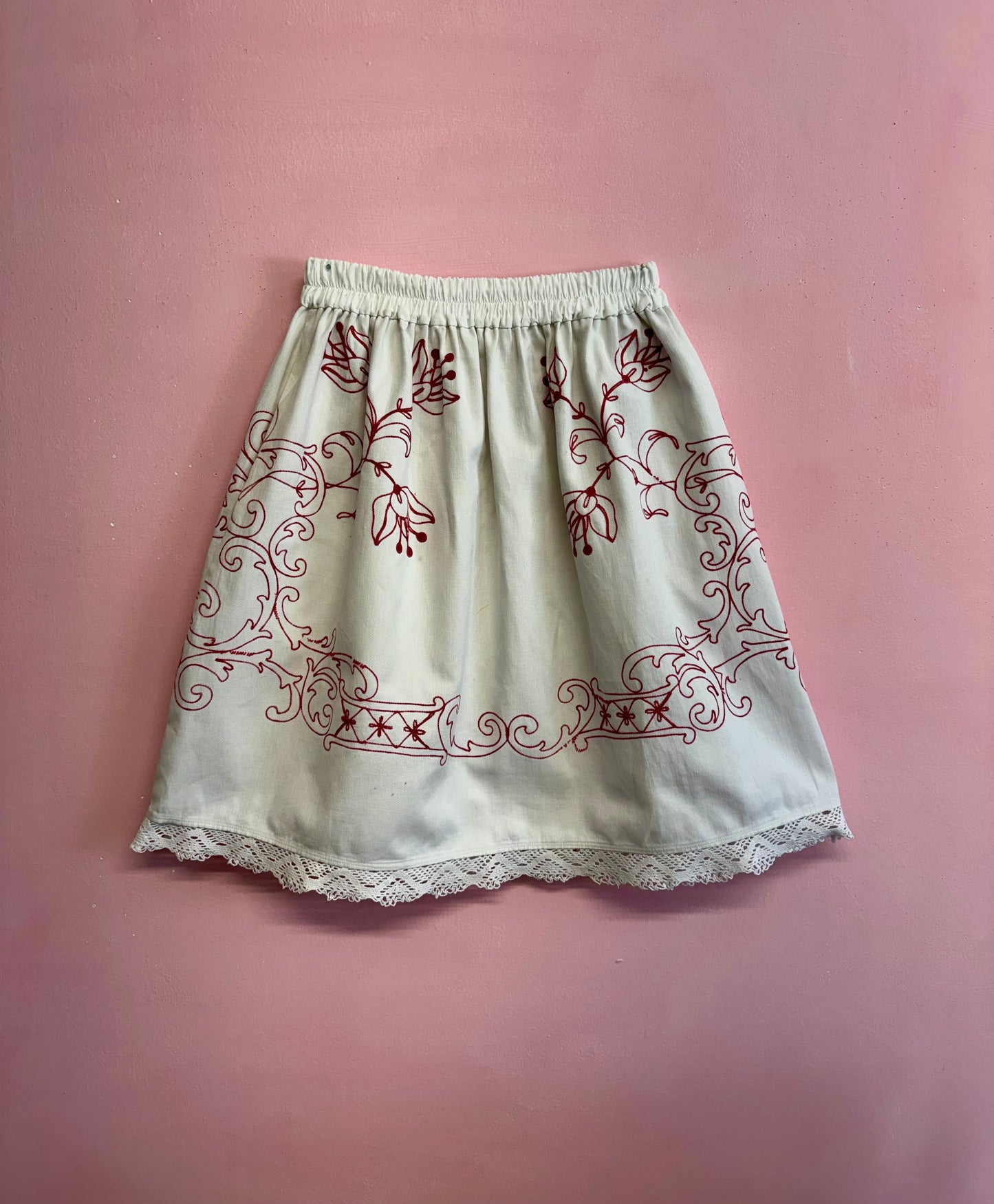 Twinset with red embroidery