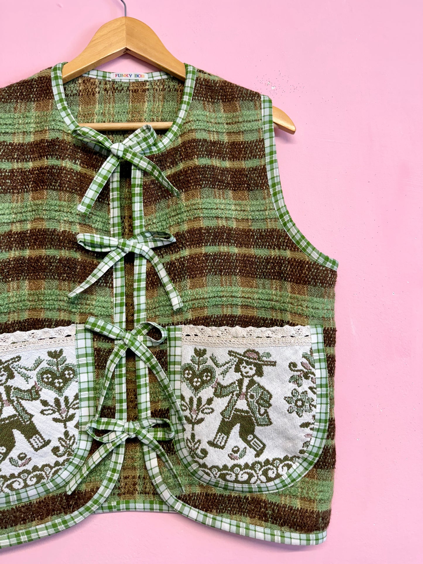 Green/brown vest
