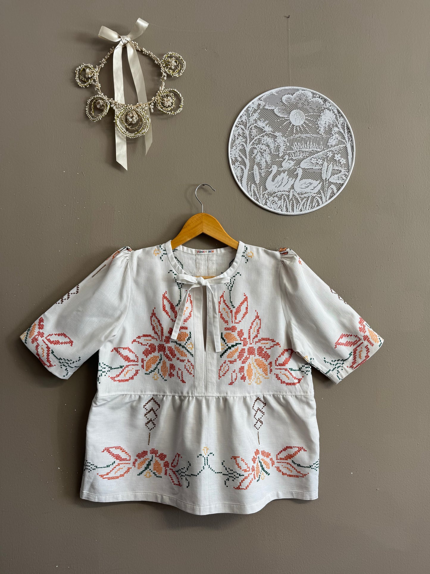 Embroidery blouse