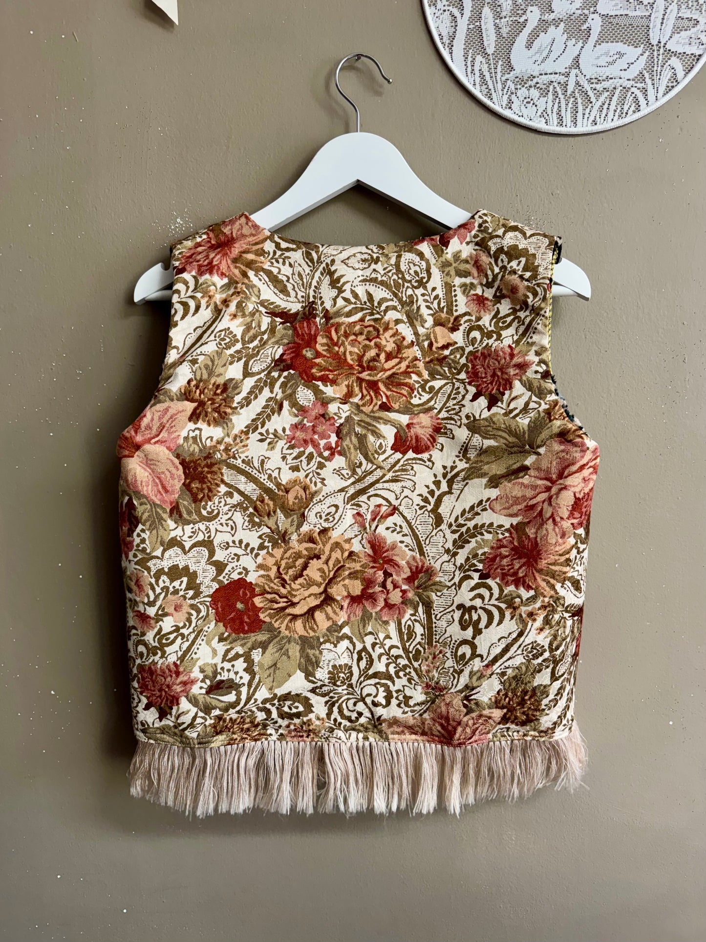 Reversible vest
