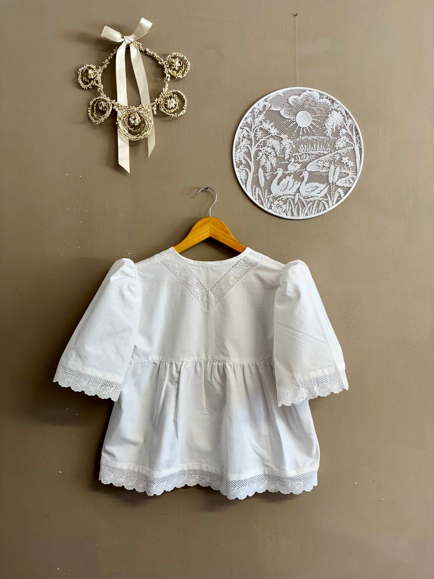 Embroidery with lace
