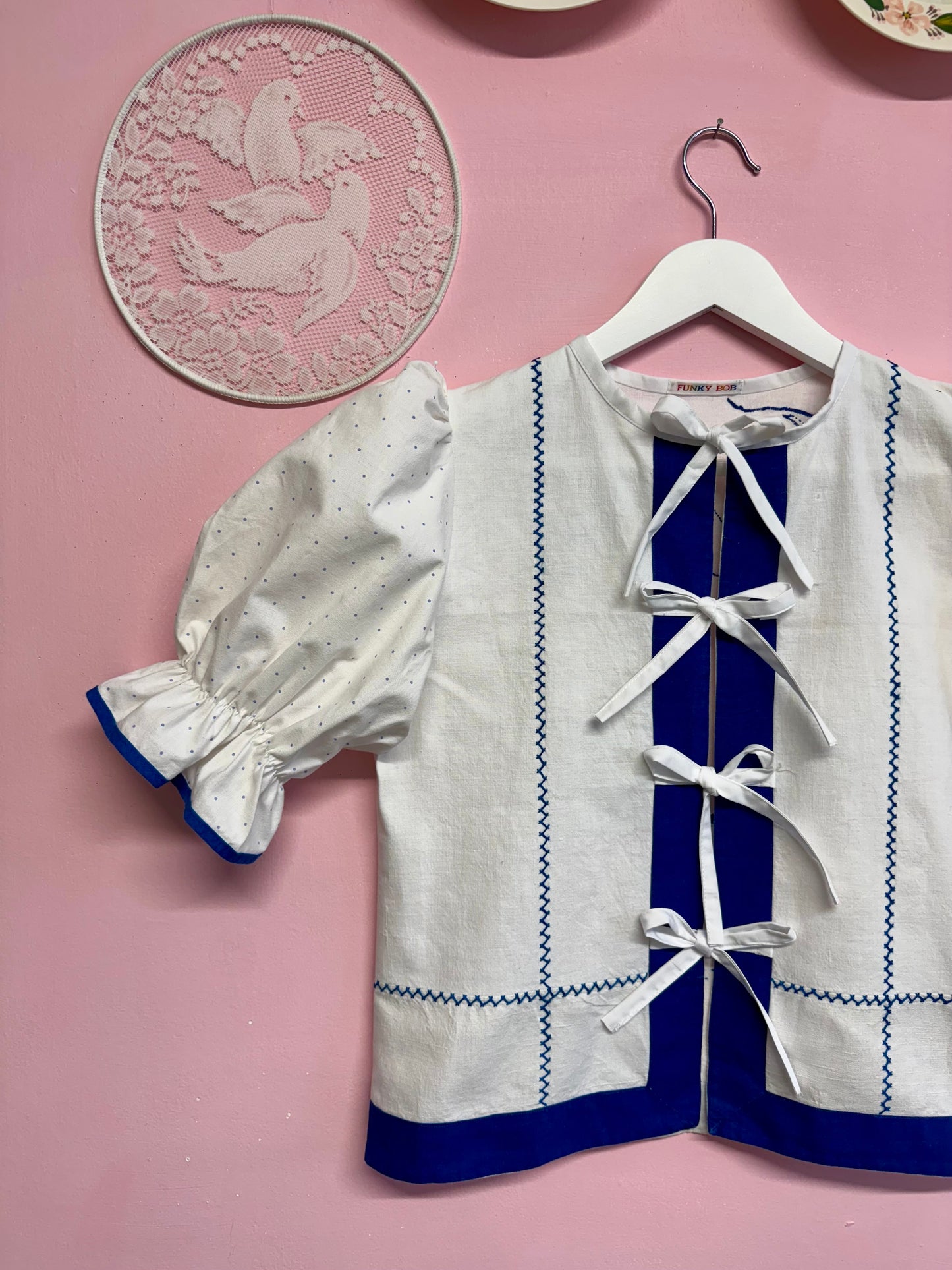 Blouse with hand embroidery