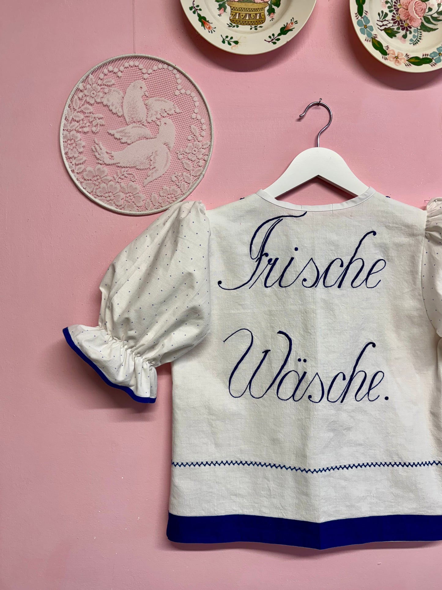 Blouse with hand embroidery