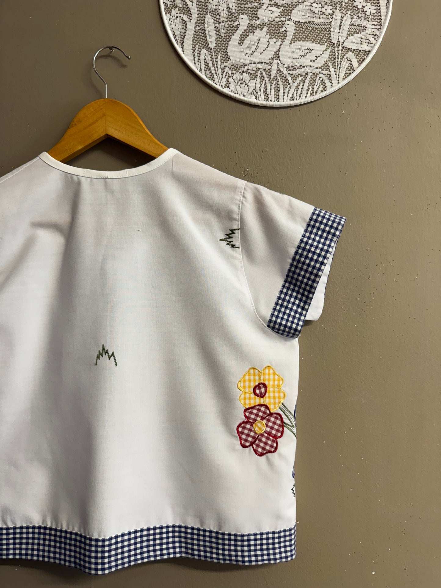 Blouse with flowers