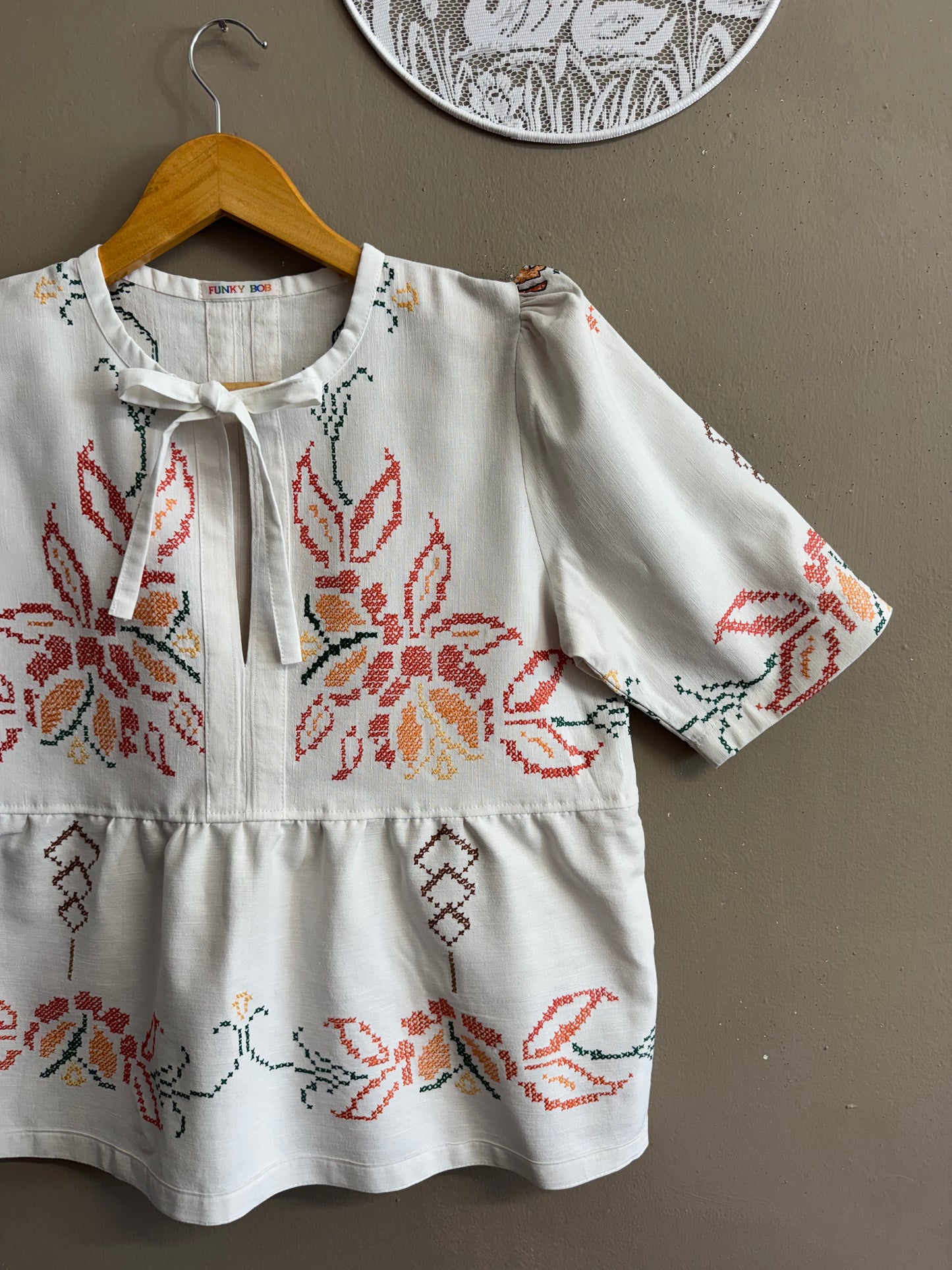 Embroidery blouse