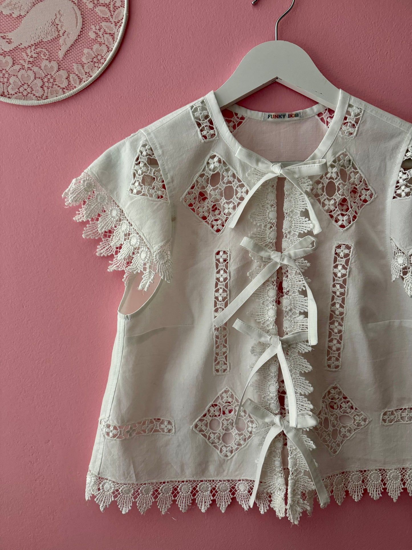 Embroidery blouse