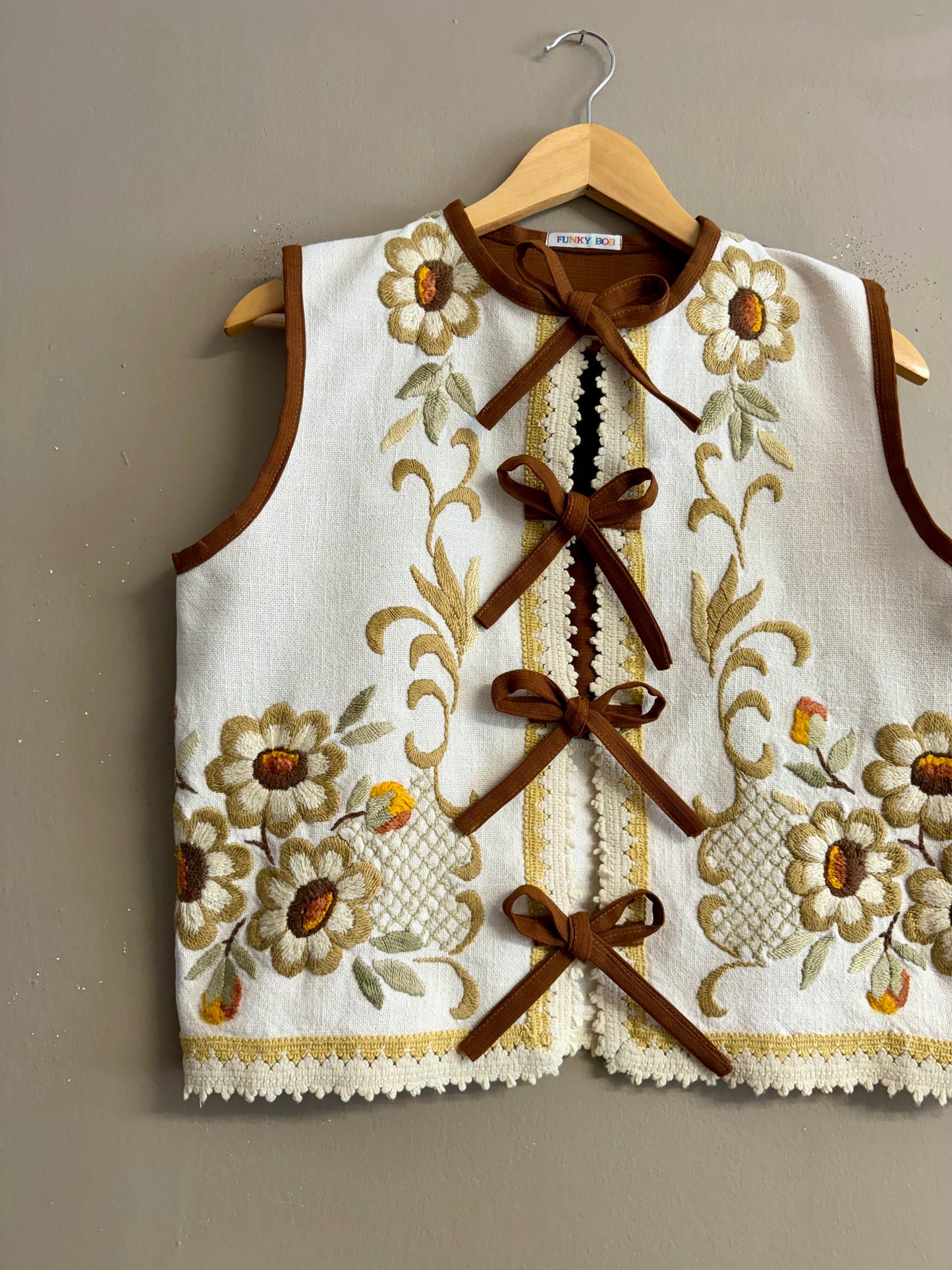 Flowers vest