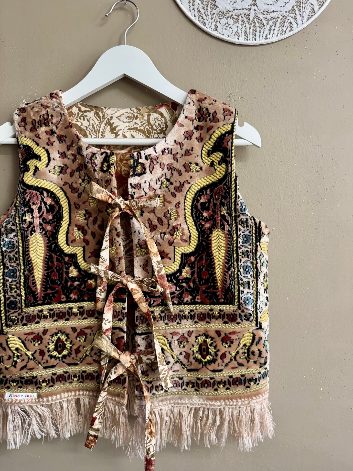 Reversible vest
