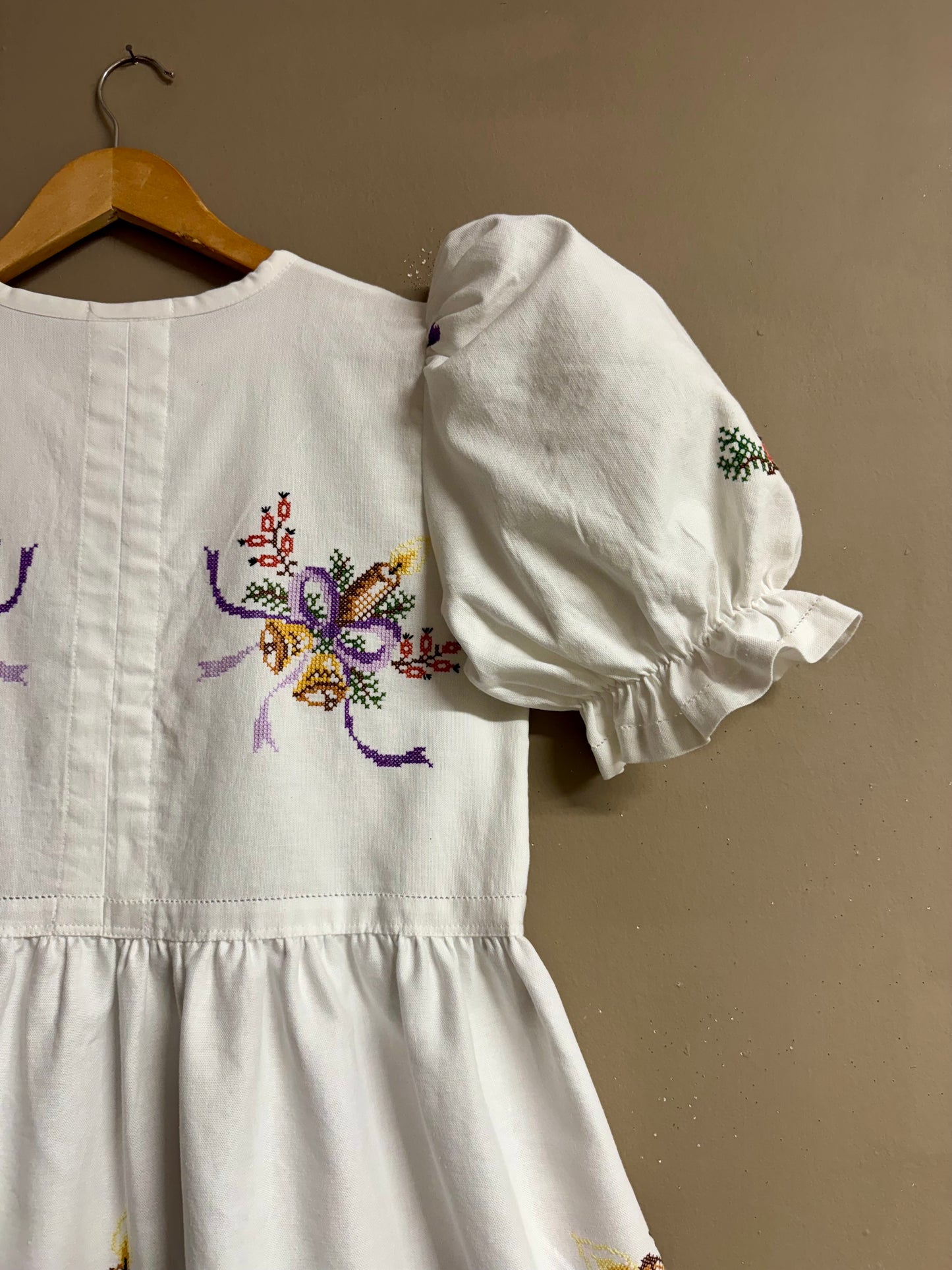 Christmas embroidery dress