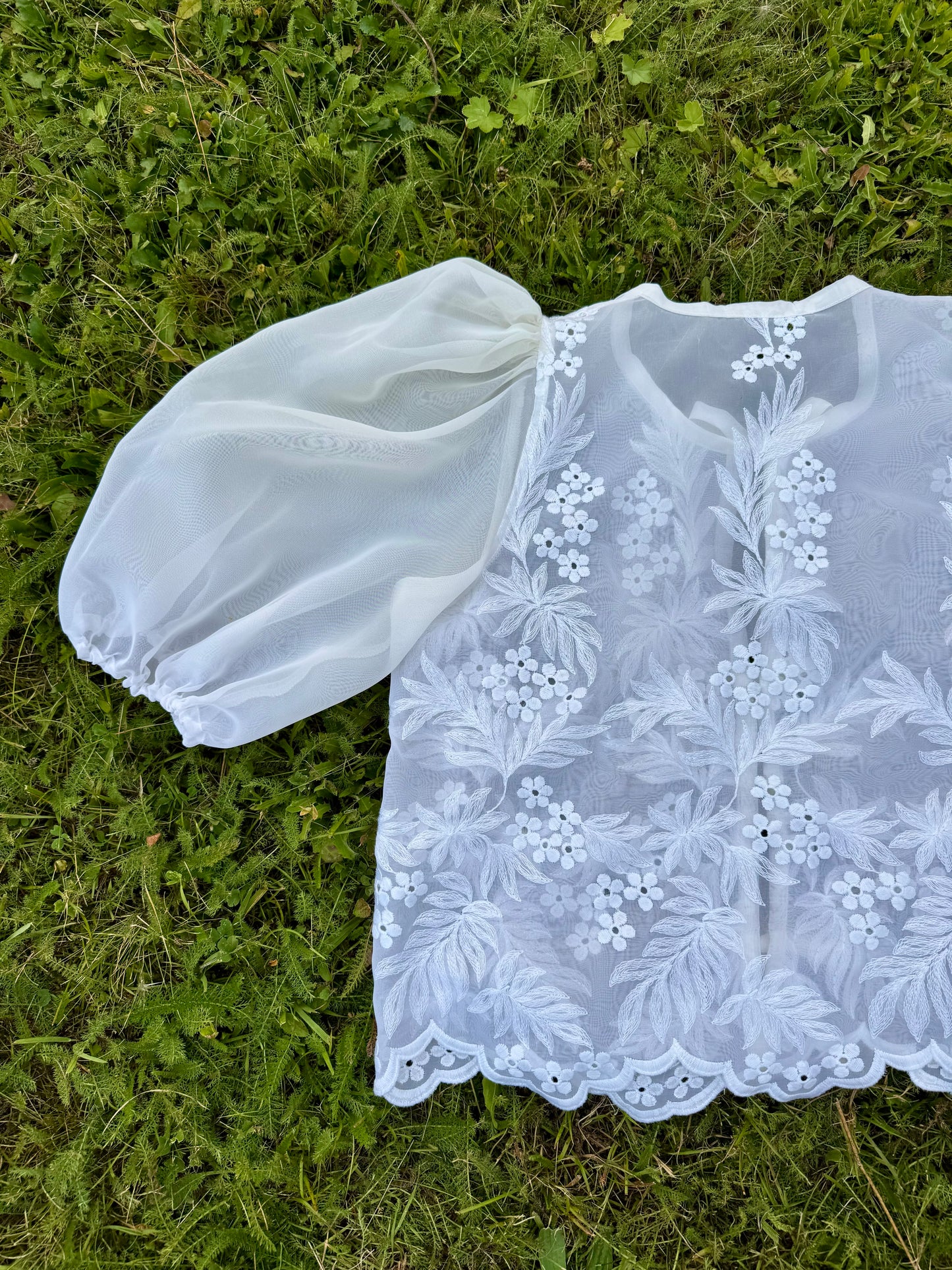 Blouse with embroidery