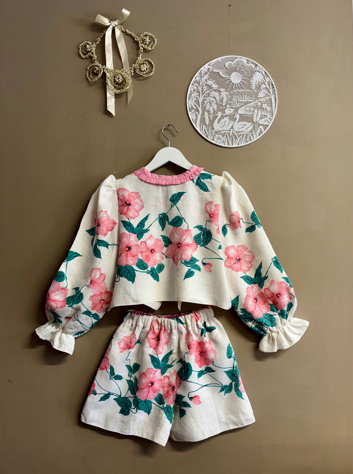 Linen twinset