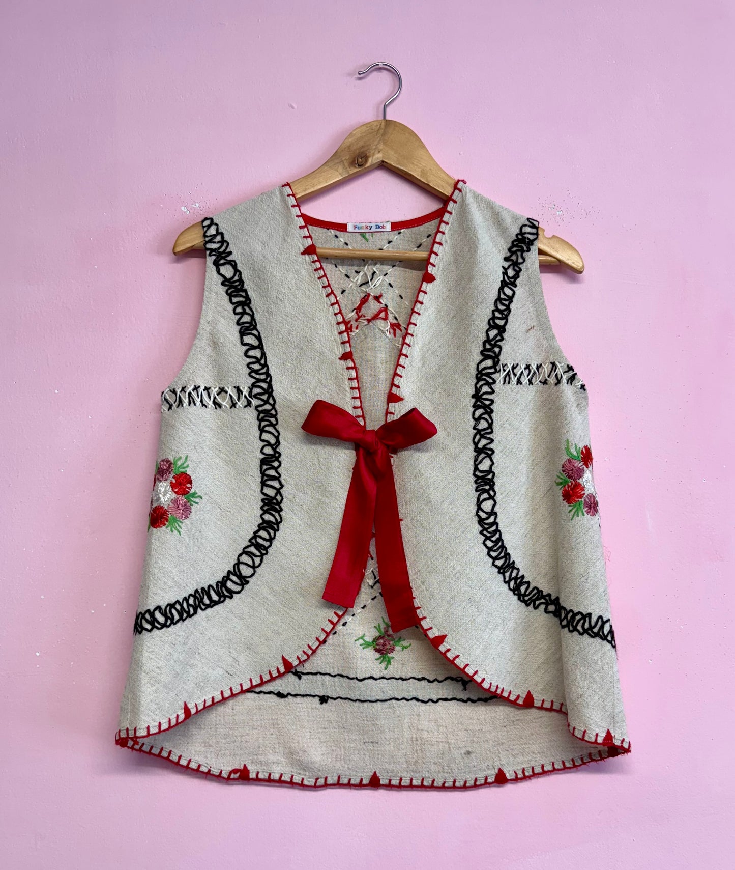 Embroiery vest