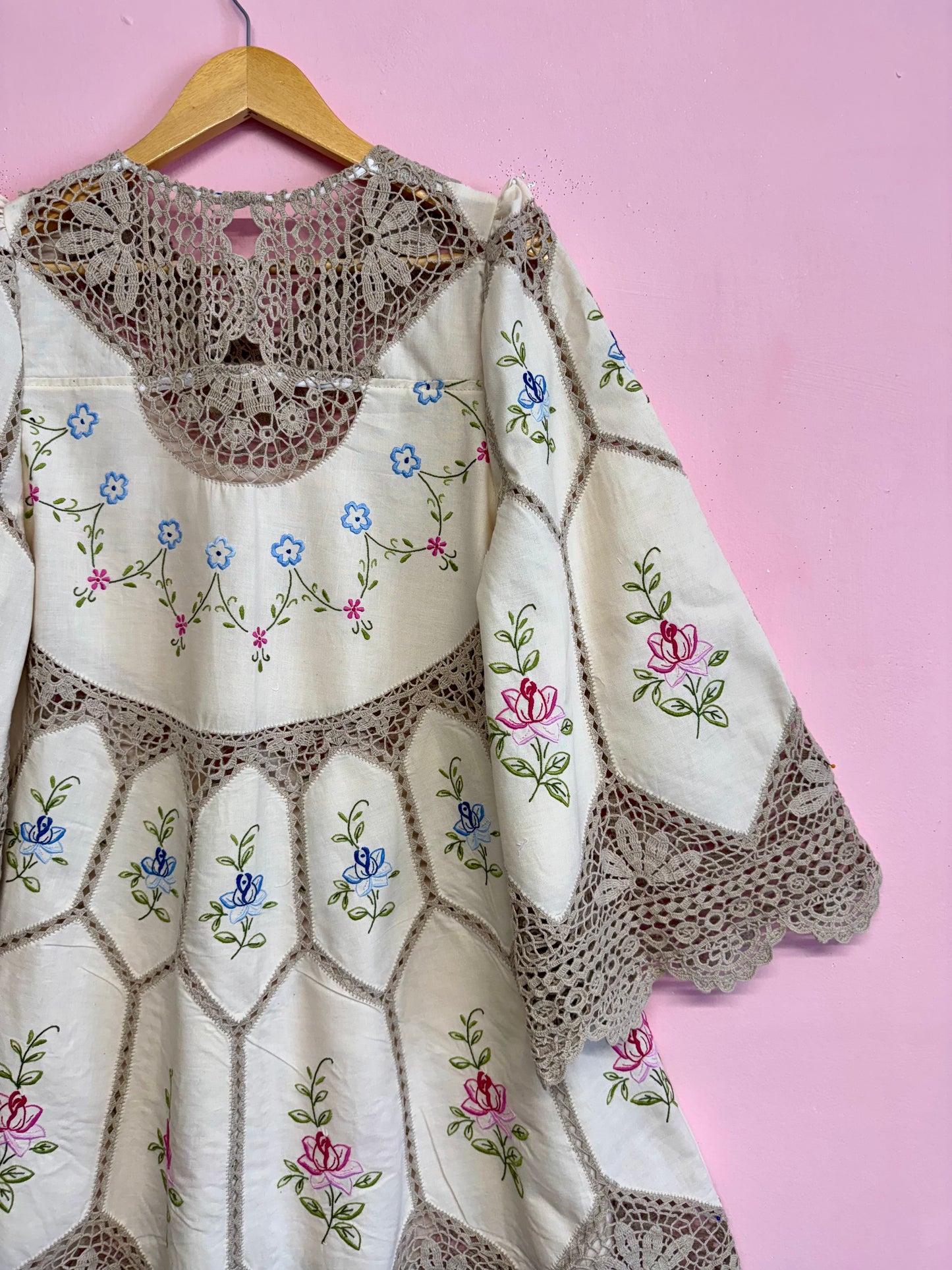 Cream embroidery dress
