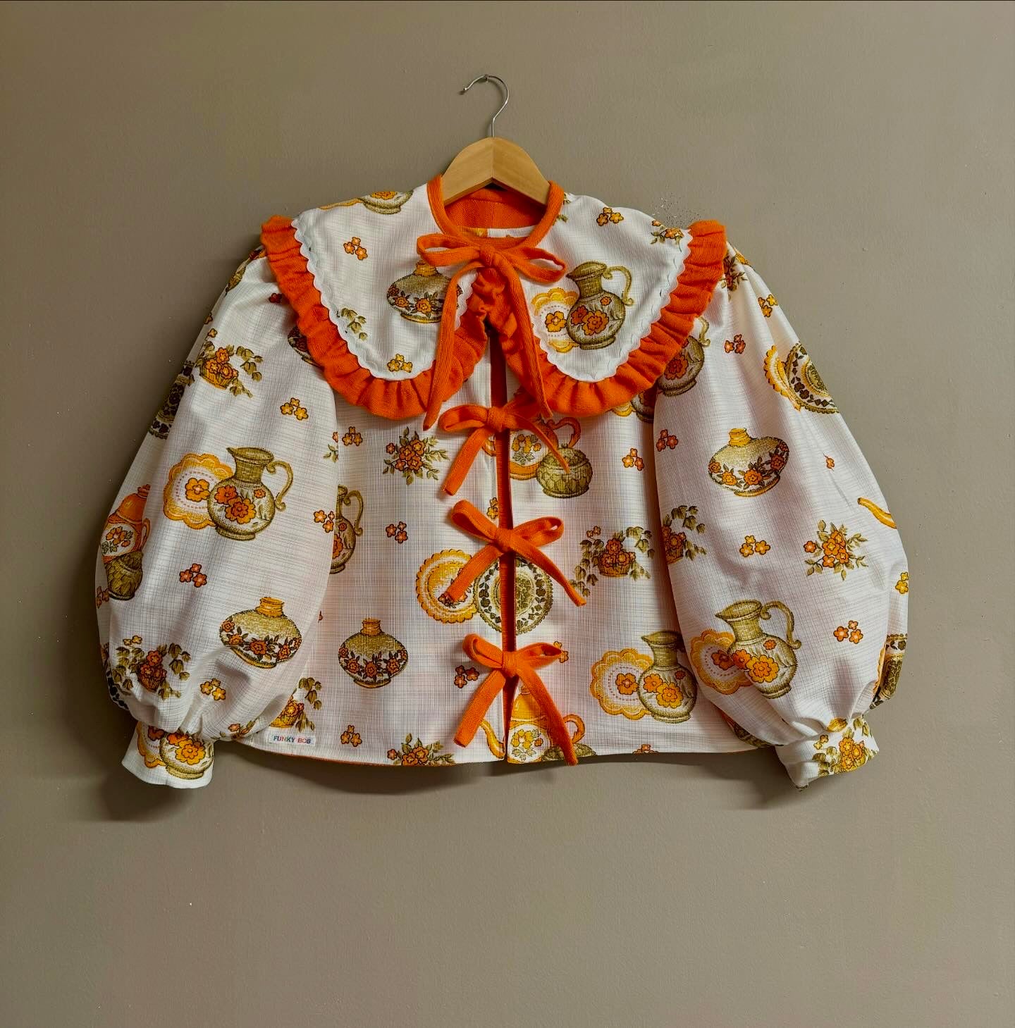 Jacket reversible