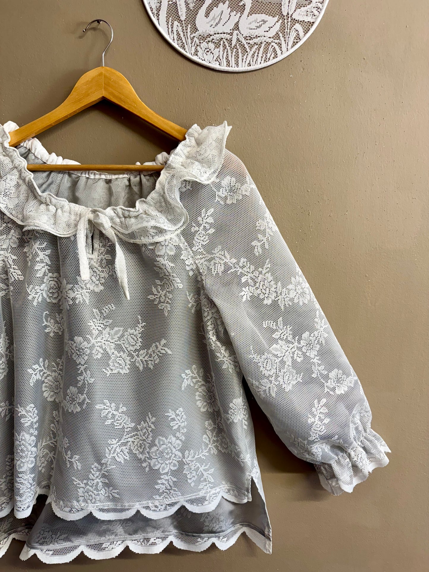 Curtain blouse