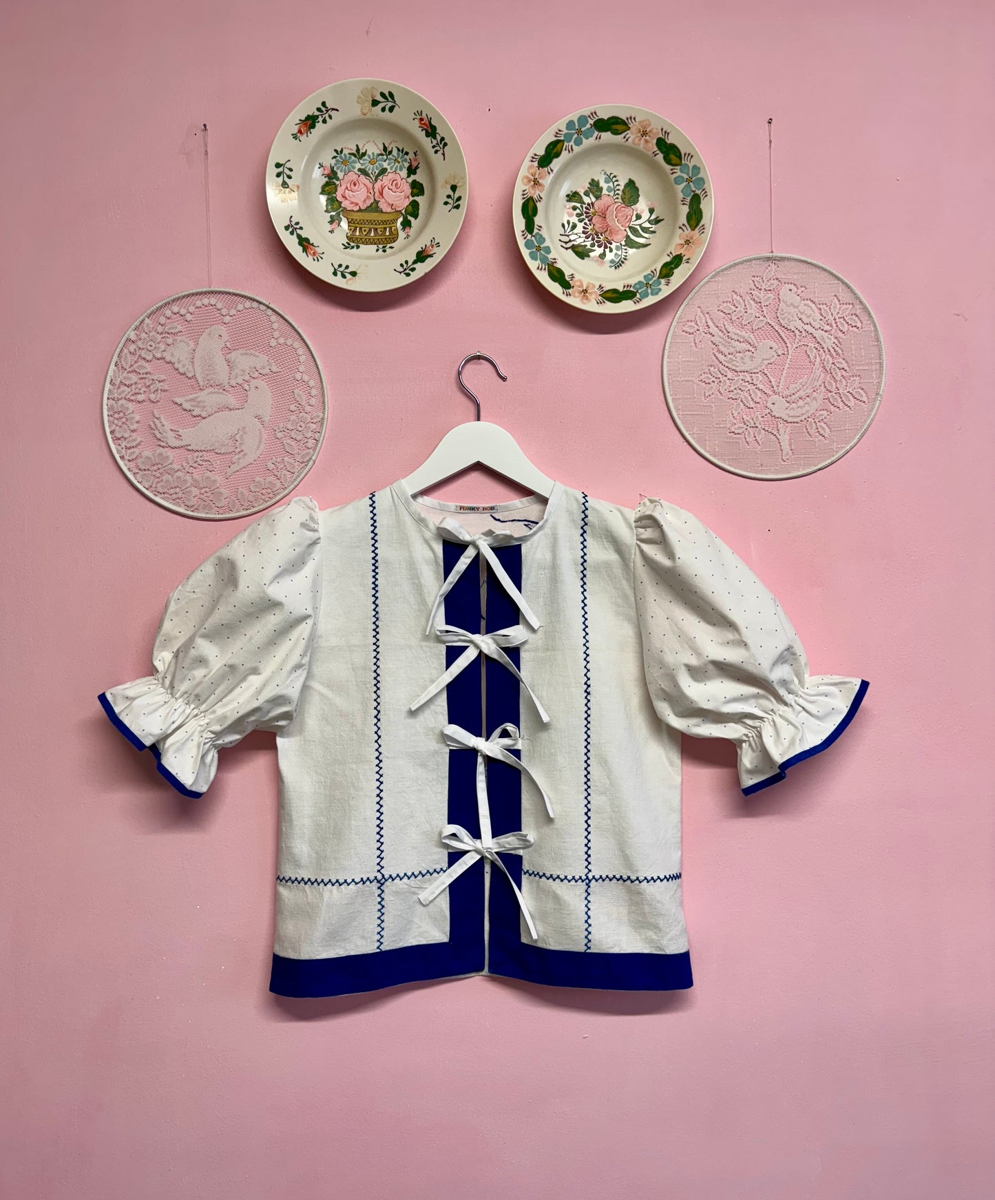 Blouse with hand embroidery
