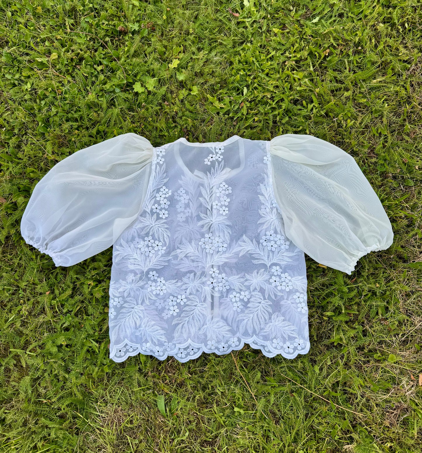 Blouse with embroidery