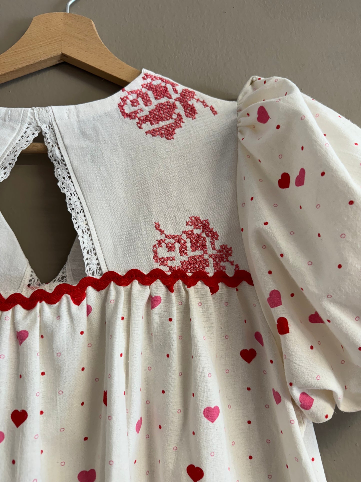 Blouse with hearts