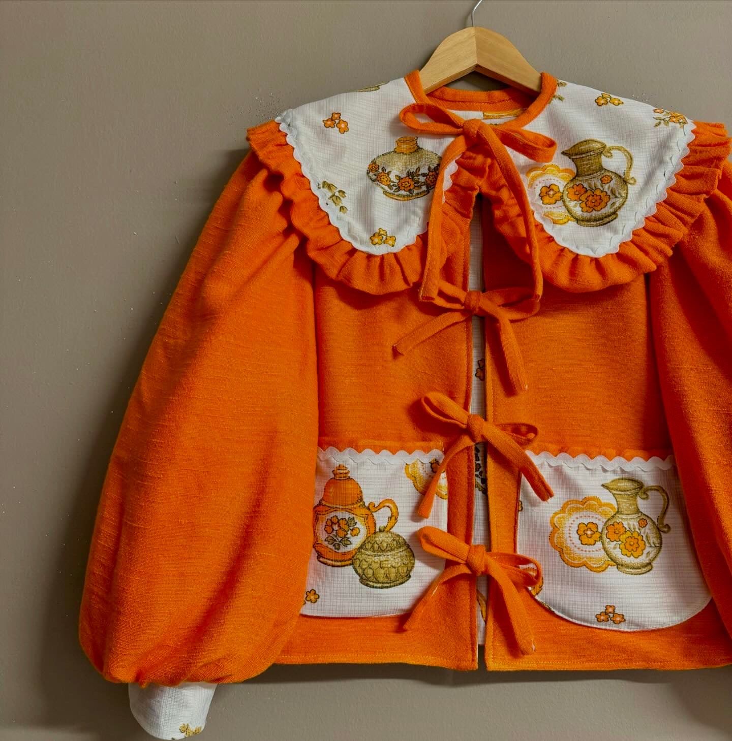 Jacket reversible
