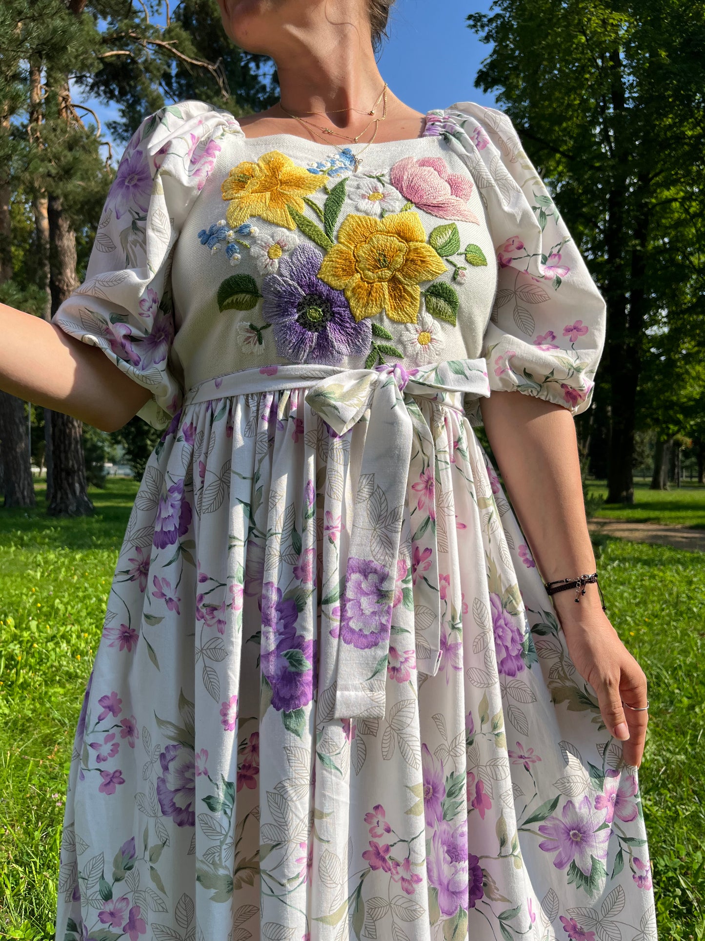 Embroidery maxi dress