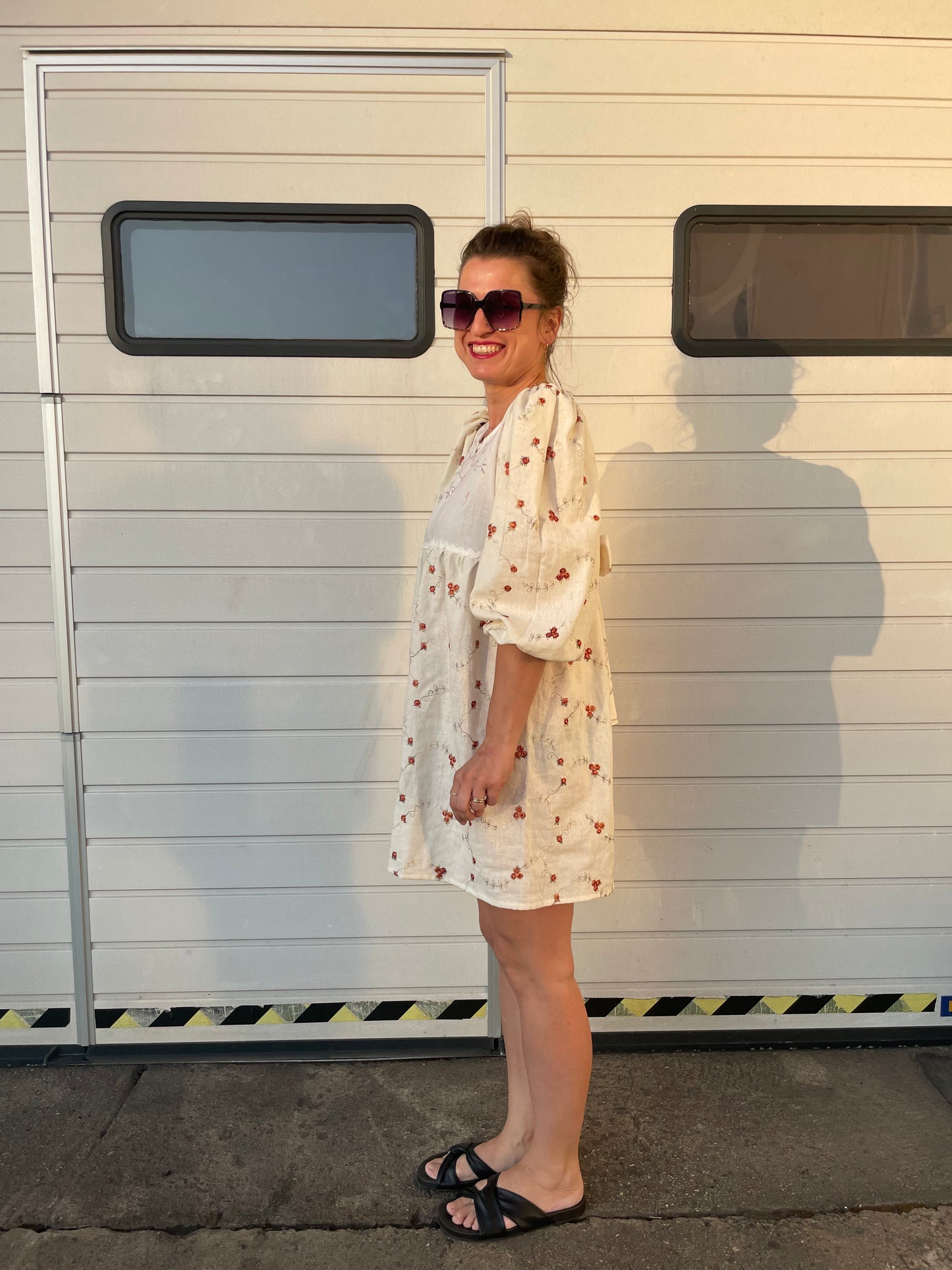Dress with roses