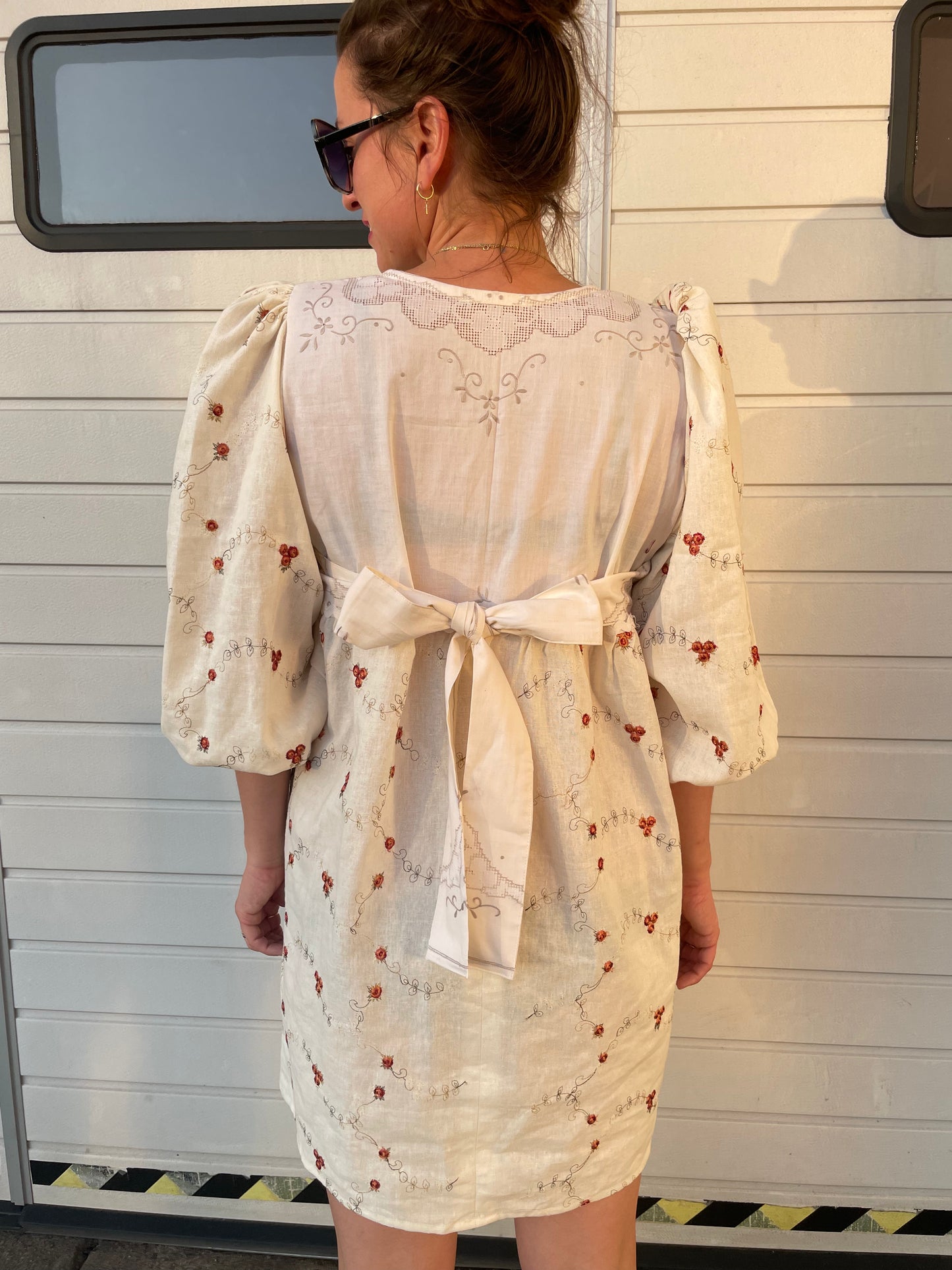 Dress with roses