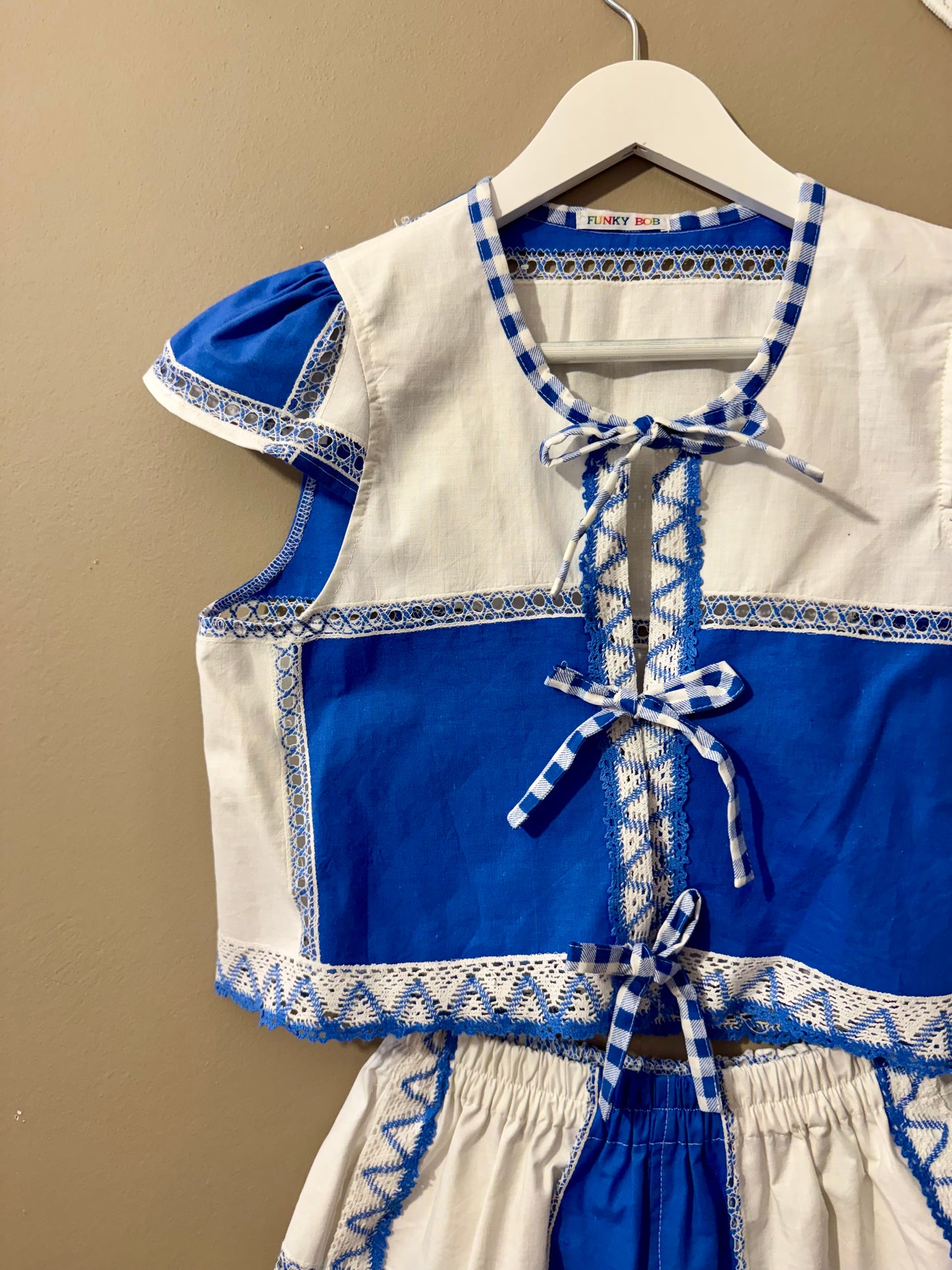 Blue/white twinset