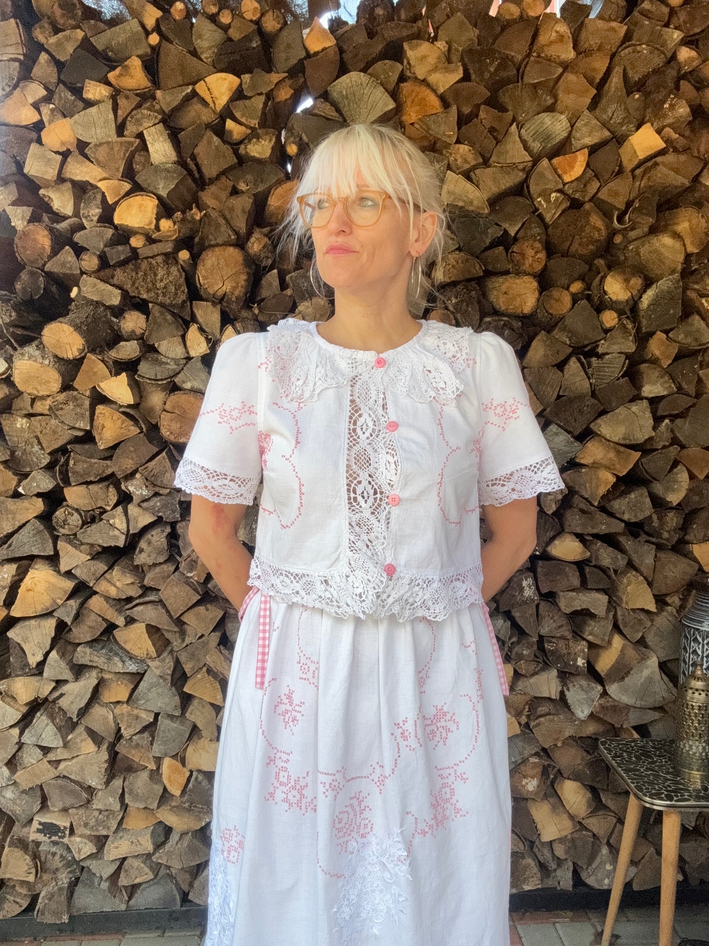 Embroidery white skirt twinset