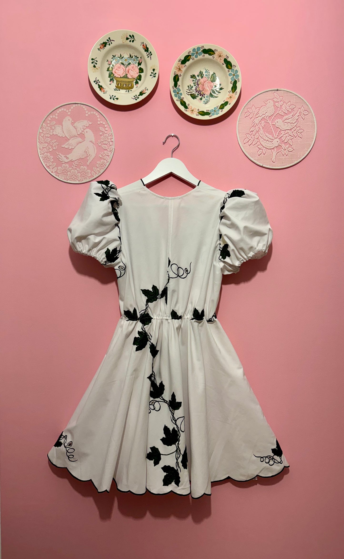 Dress with platan leaves
