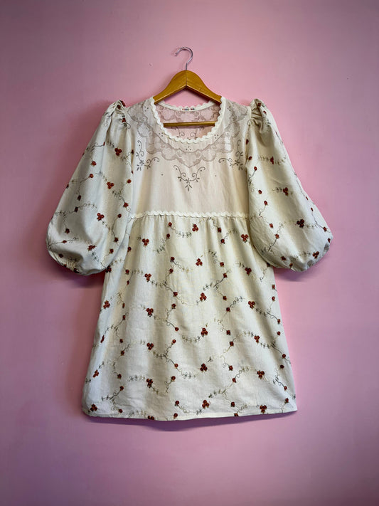 Dress with roses
