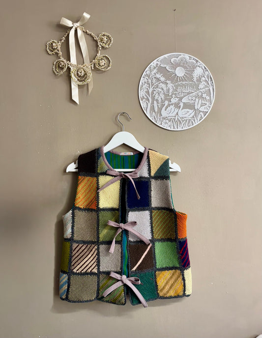 Reversible vest