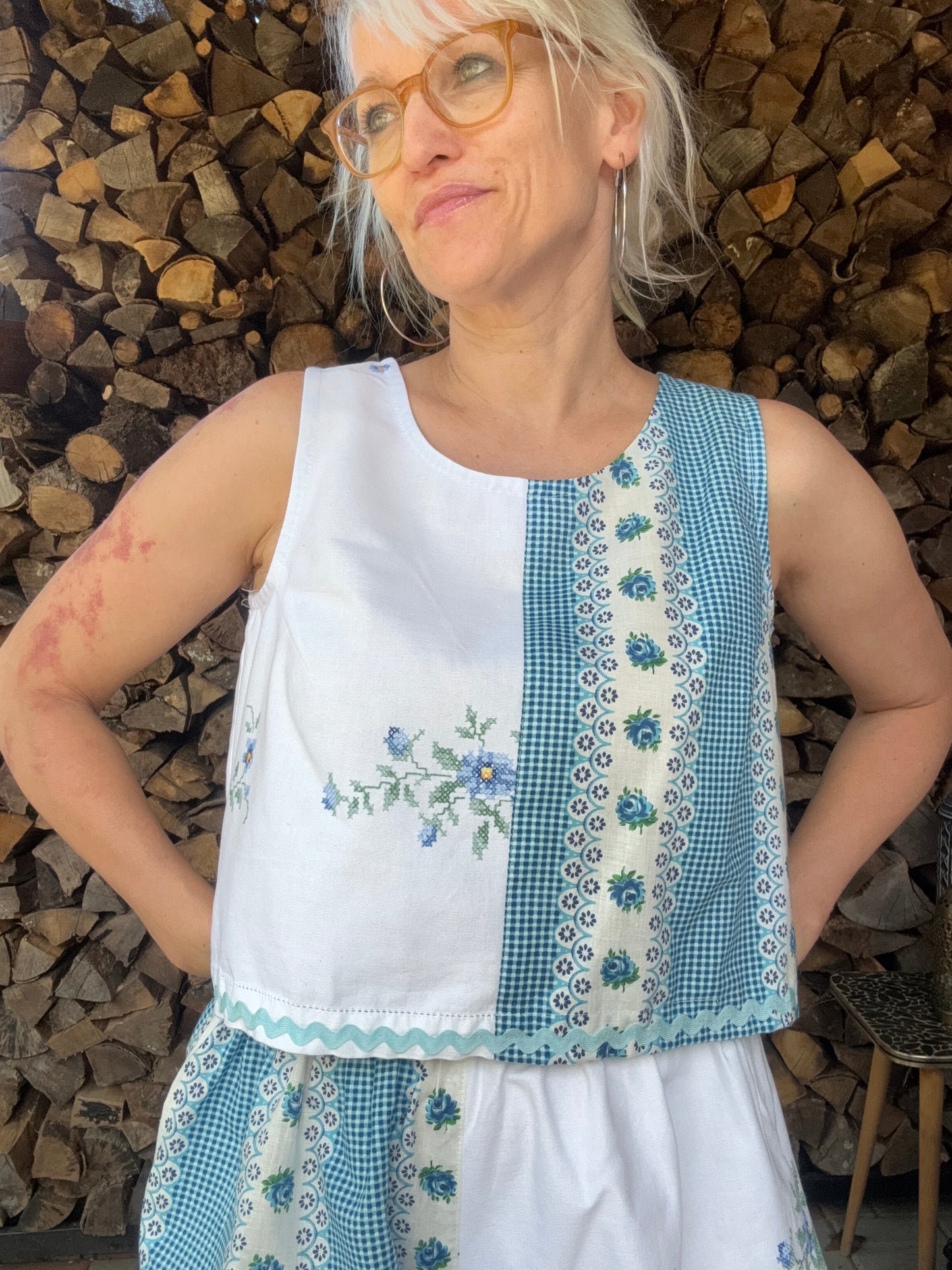 Blue/white twinset