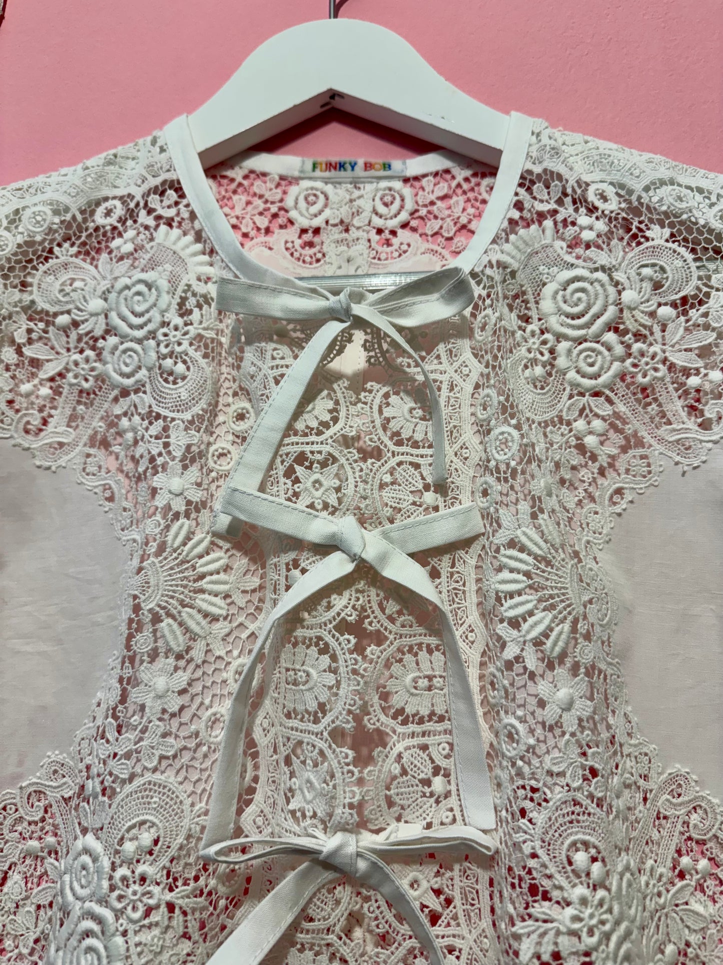 Embroidery blouse