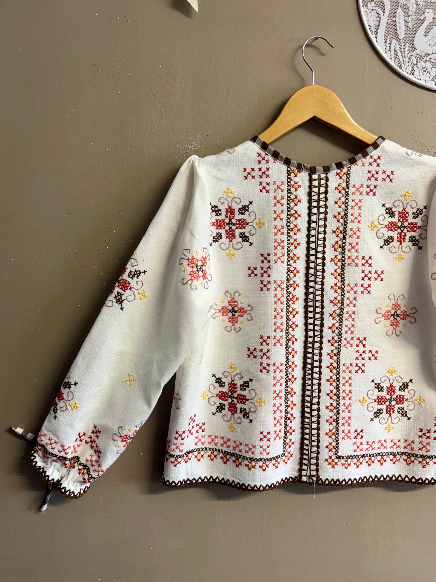Blouse with embroidery