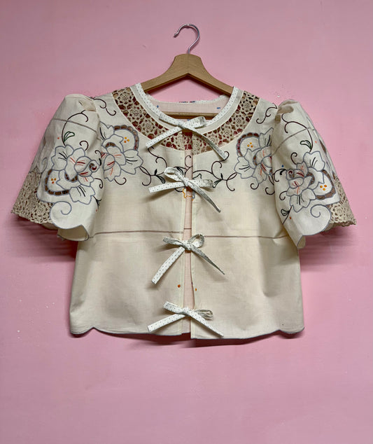 Blouse with embroidery