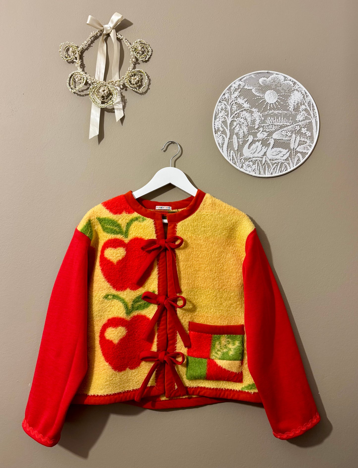 Apple light jacket