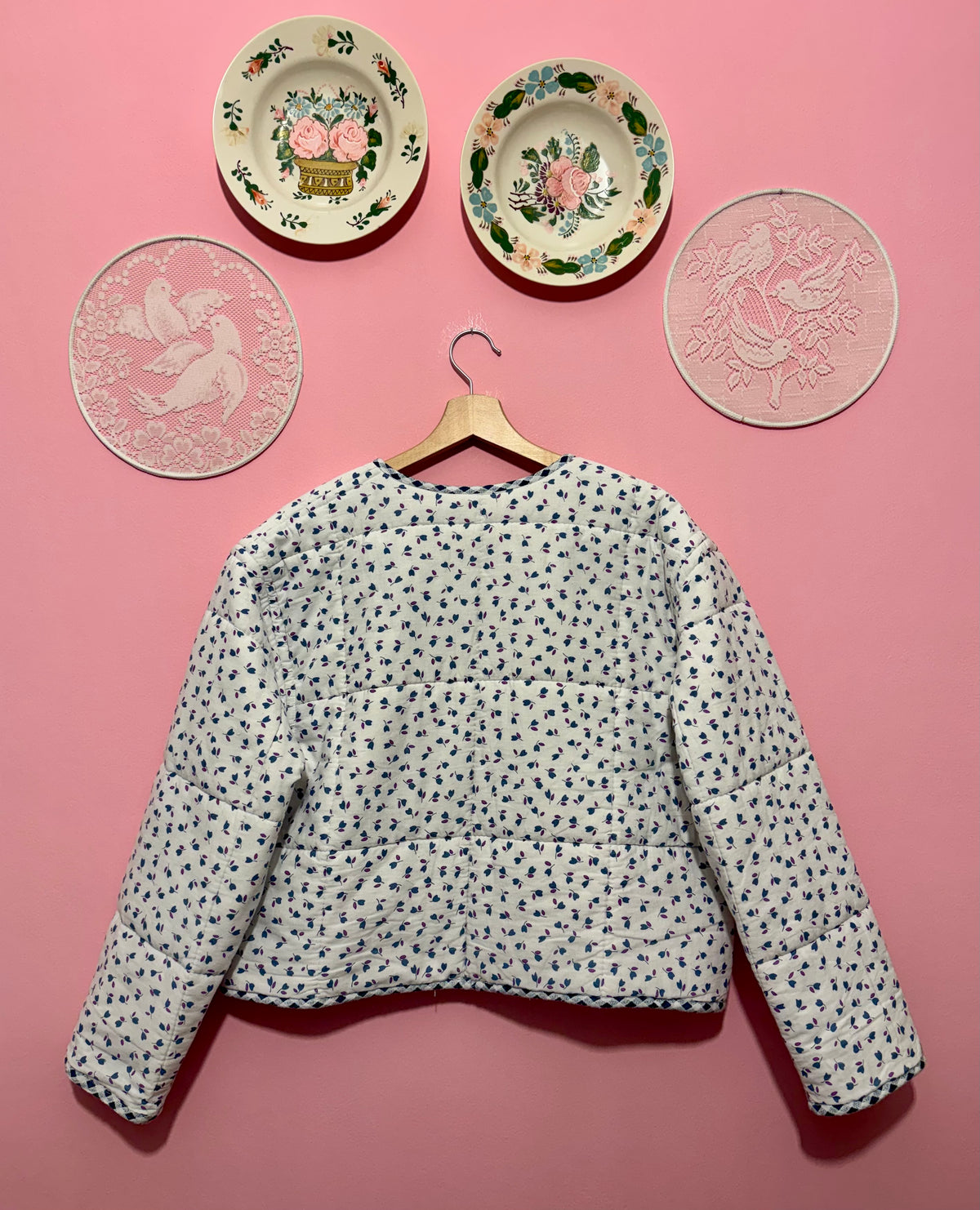 Autumn reversible white/blue jacket