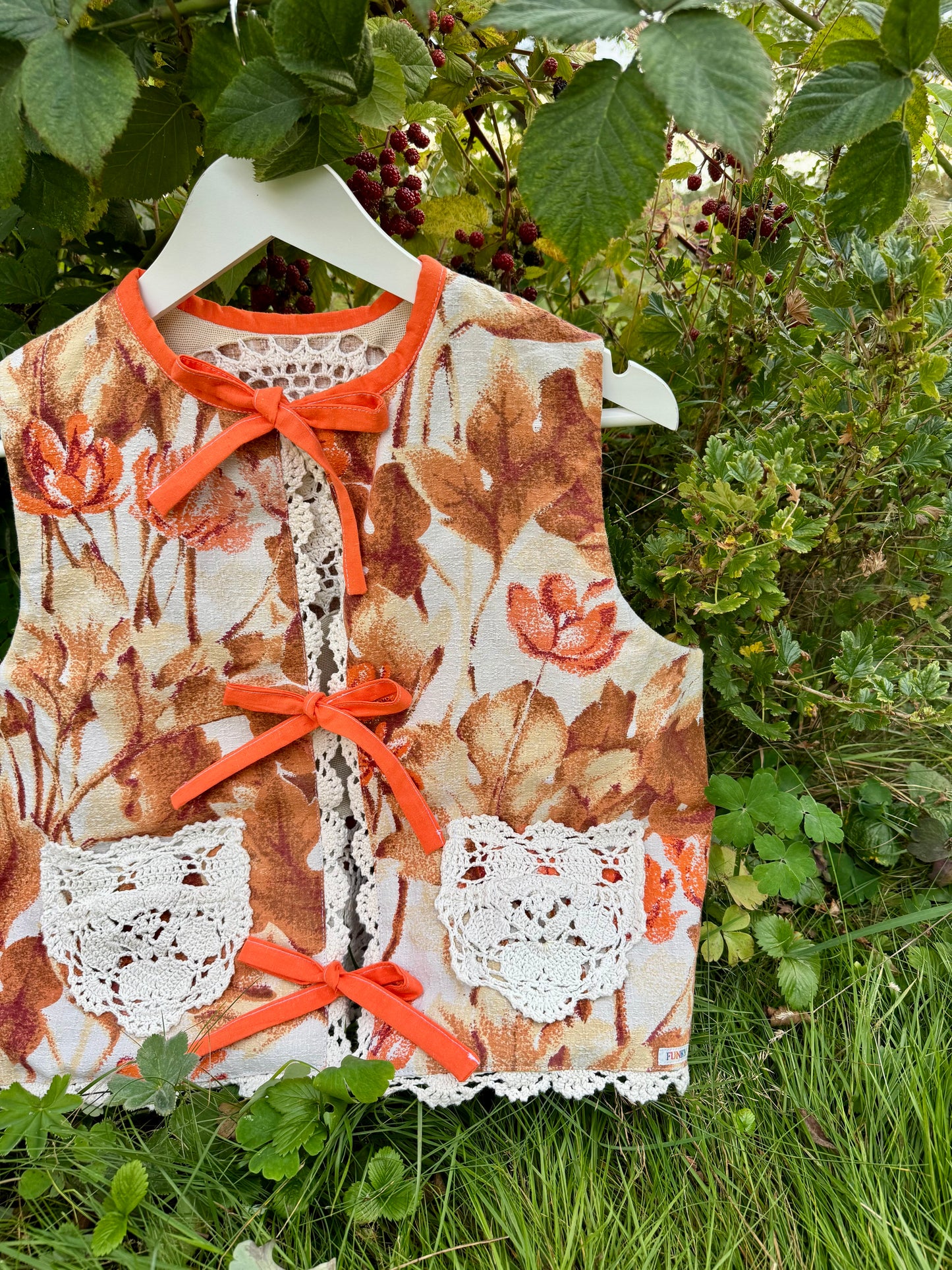 Reversible vest