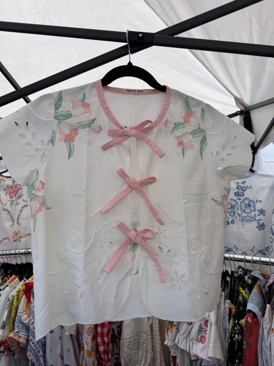 Blouse with embroidery