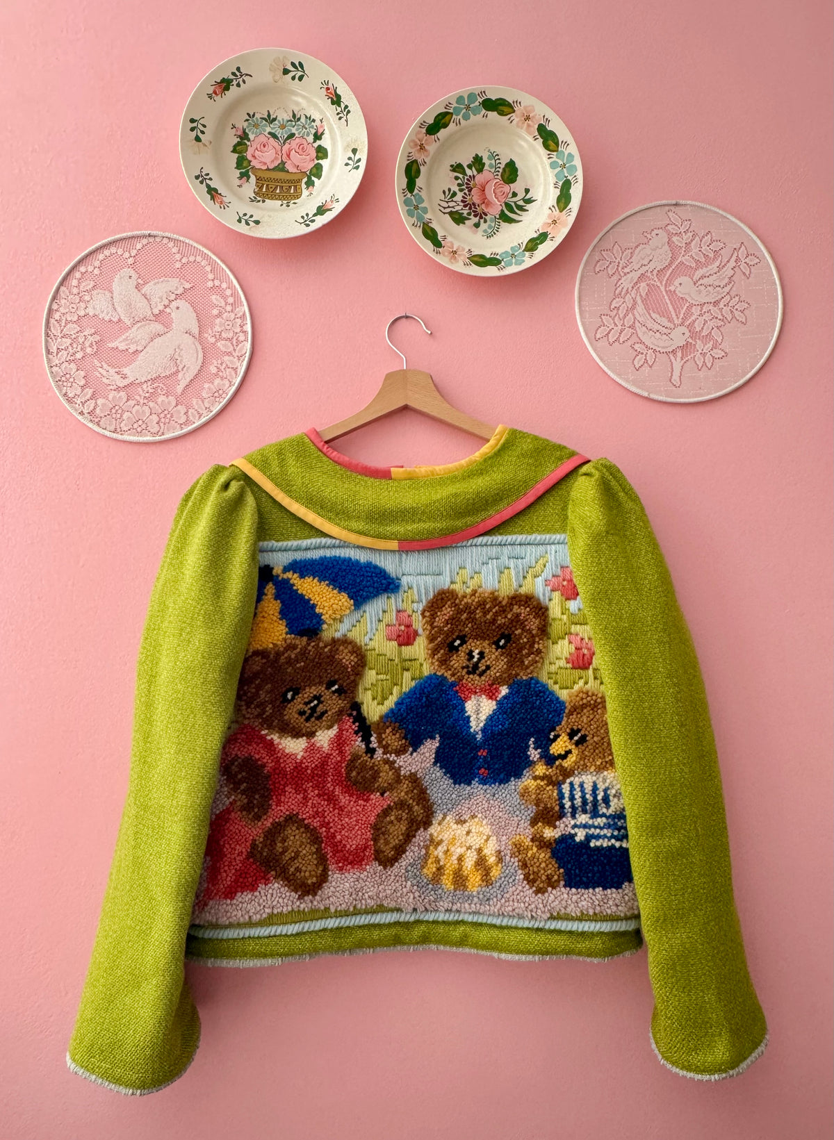 Autumn jacket with bears